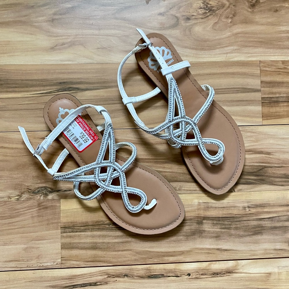 NWT fergalicious • beaded sandals • size 7